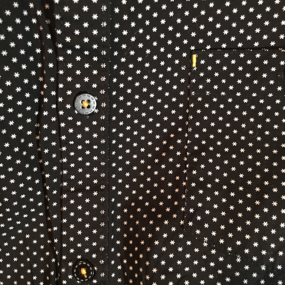 Button down shirt - Picture 7 of 8
